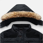 Herren Steppjacke mit Kapuze und Kunstfellbesatz