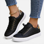 Sneakers til damer med quiltet look og snørebånd