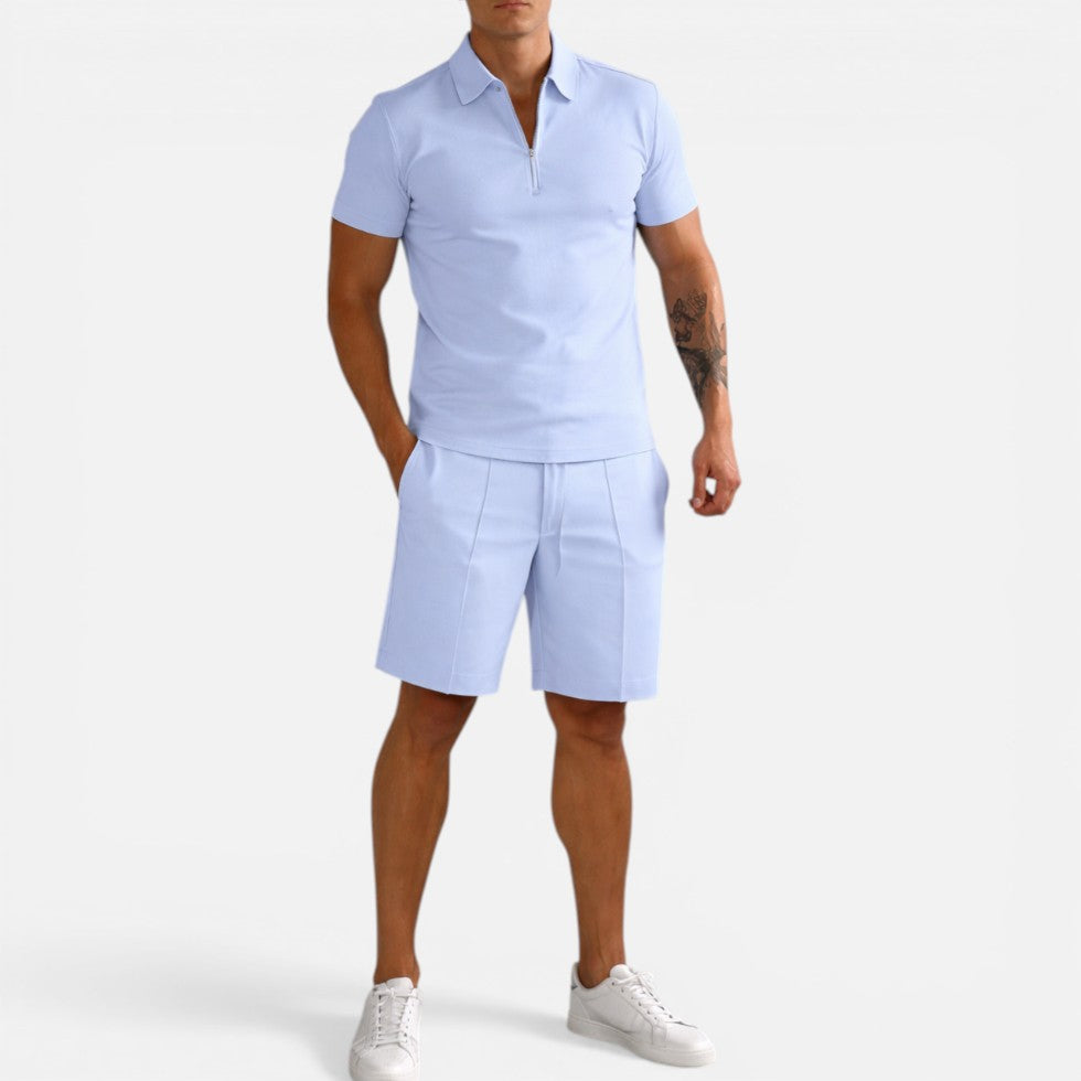 Todelt sæt med polo T-shirt og shorts
