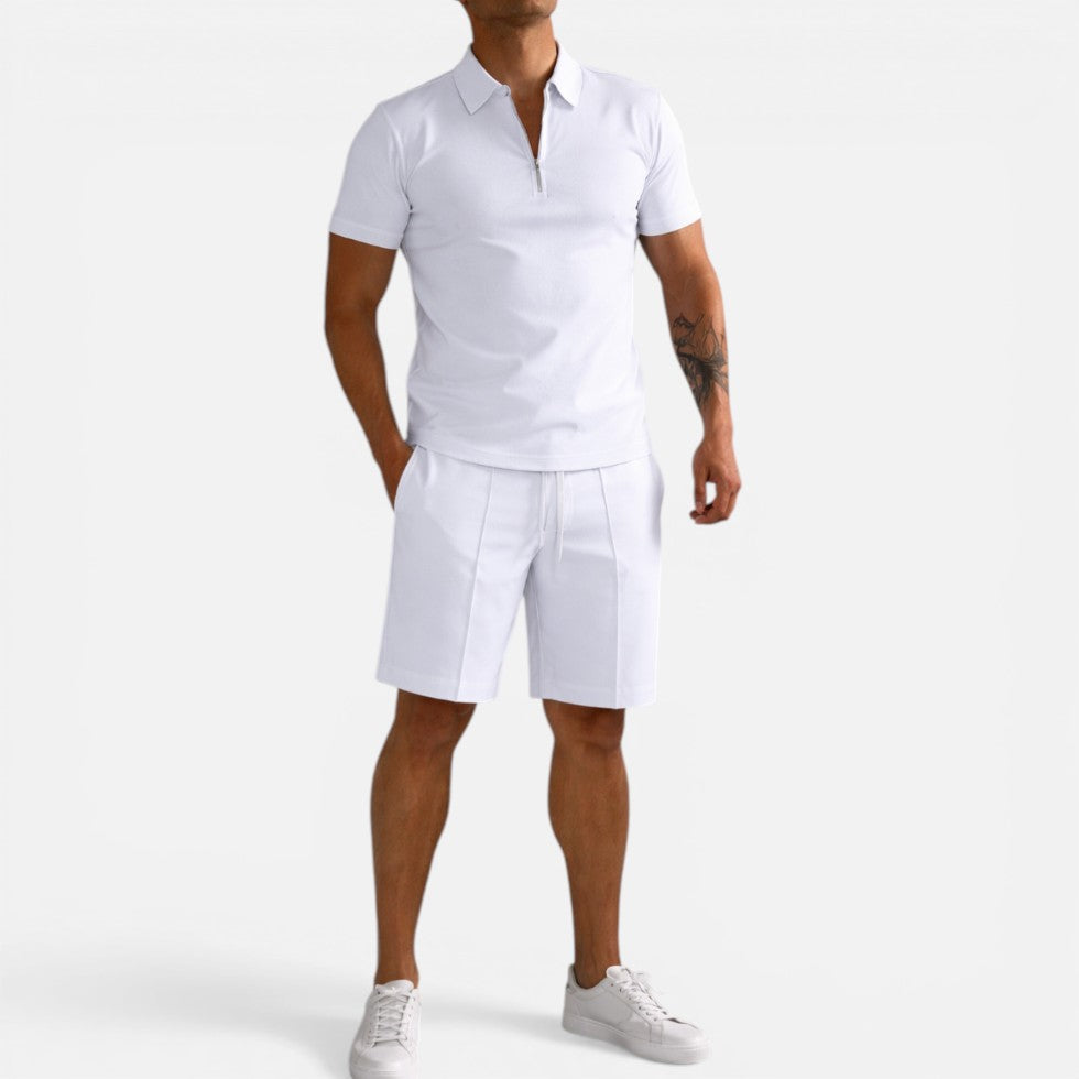 Todelt sæt med polo T-shirt og shorts