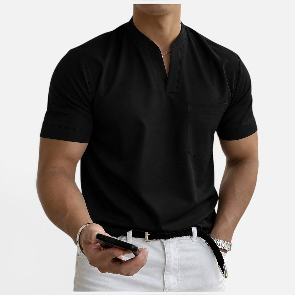 T-shirt til mænd med V-hals og brystlomme