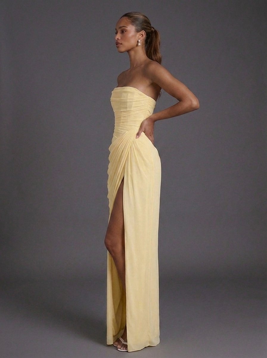 Damen-Maxikleid mit trägerlosem Korsett, Raffung und hohem Beinschlitz