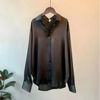 Damen Bluse mit Kragen, langen Ärmeln und schimmernder Oberfläche
