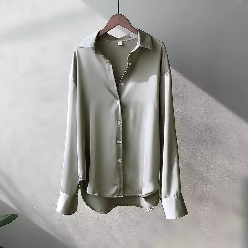 Damen Bluse mit Kragen, langen Ärmeln und schimmernder Oberfläche