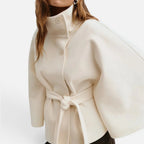 Damen Cape-Jacke mit hohem Kragen und Taillengürtel