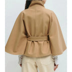 Damen Cape-Mantel mit hohem Kragen, Taillengürtel und Knopfverschluss