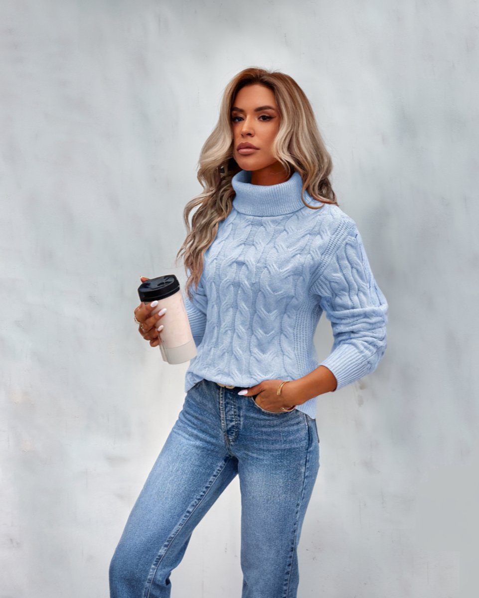 Damen Kabelstrick-Rollkragenpullover mit taillierter Silhouette