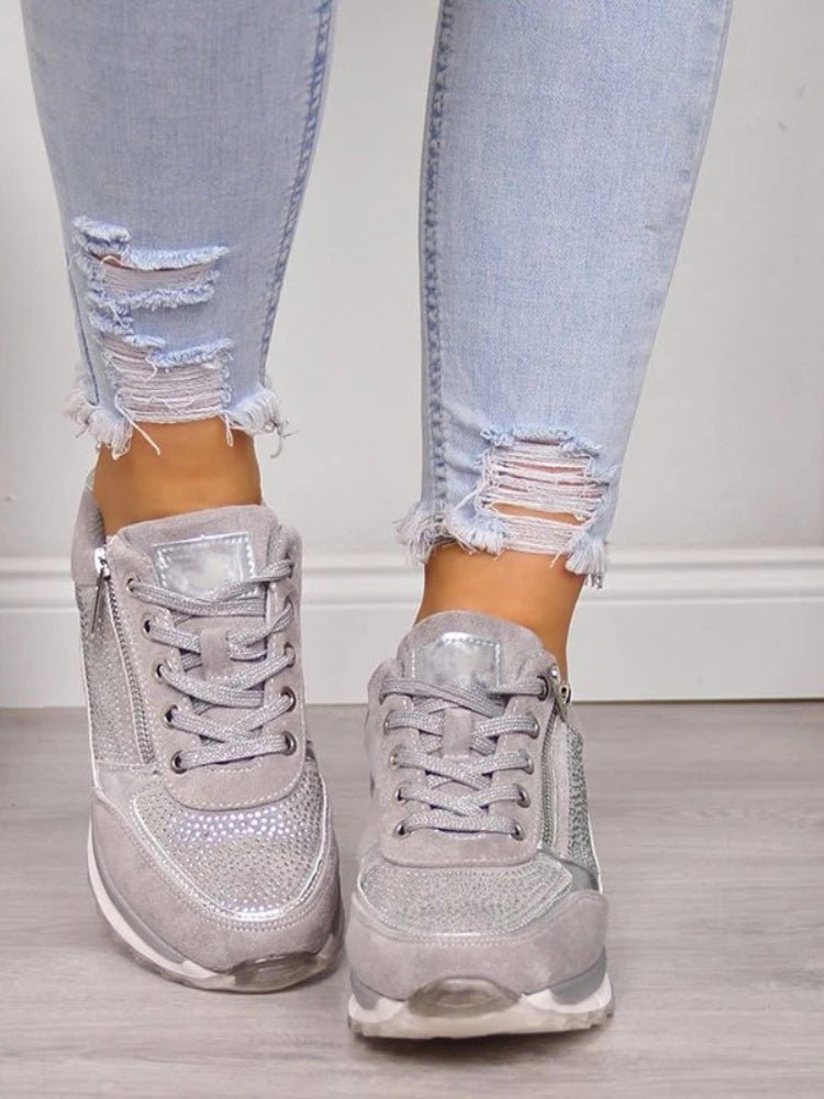 Damen Keilsneaker mit gepolsterter Innensohle, Schnürverschluss und lässigem Design