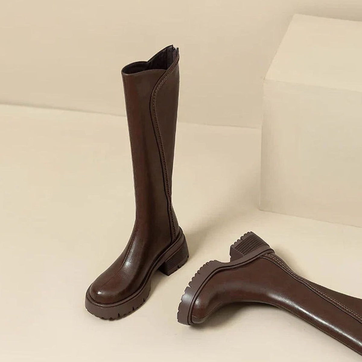 Damen Kniehohe Lederstiefel mit Reißverschluss hinten – Profilsohle, wahlweise mit Fell, Herbst Winter