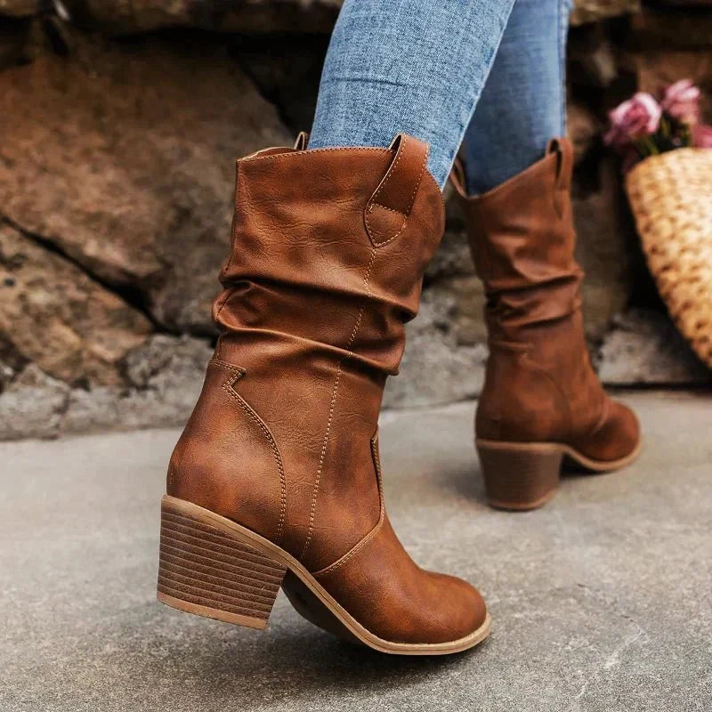 Damen Stiefel in Crush-Leder-Optik mit bequemem Absatz