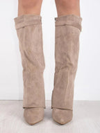 Damen Kniehohe Umschlagstiefel in Wildlederoptik – Faltstiefel mit goldener Schnalle, Herbst Winter
