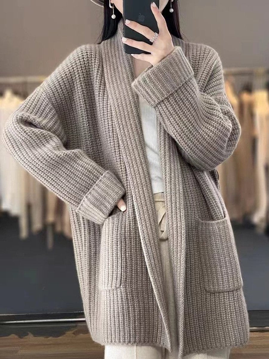 Damen Oversize-Strick-Cardigan mit V-Ausschnitt und aufgesetzten Taschen