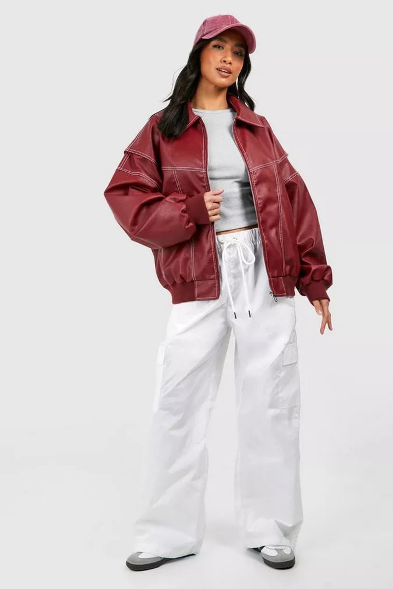 Damen Oversized-Steppjacke aus Kunstleder mit Kontrastnähten und Reißverschluss