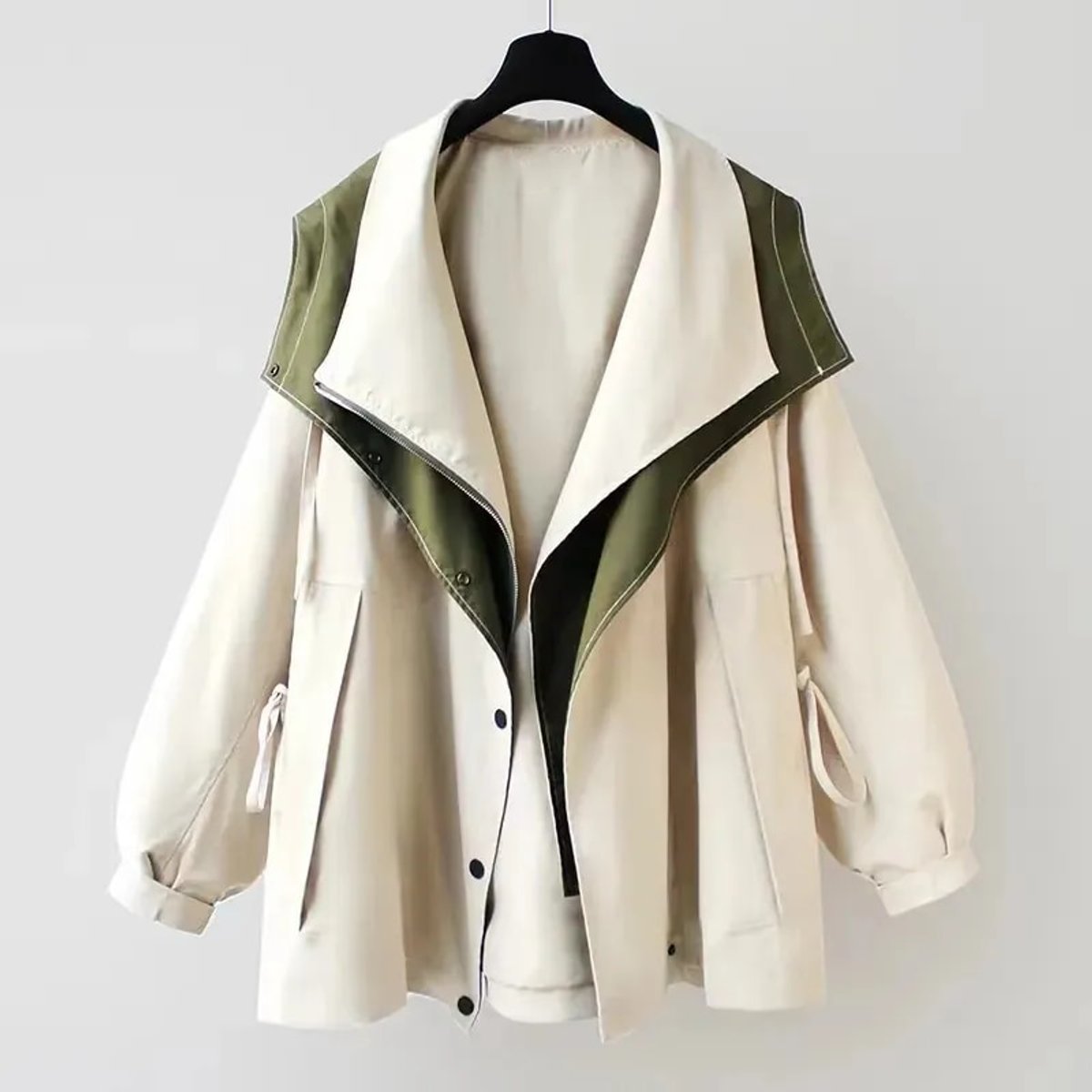 Damen Oversized-Trenchcoat mit Doppelkragen, wasserdichter Außenlage und weitem Schnitt