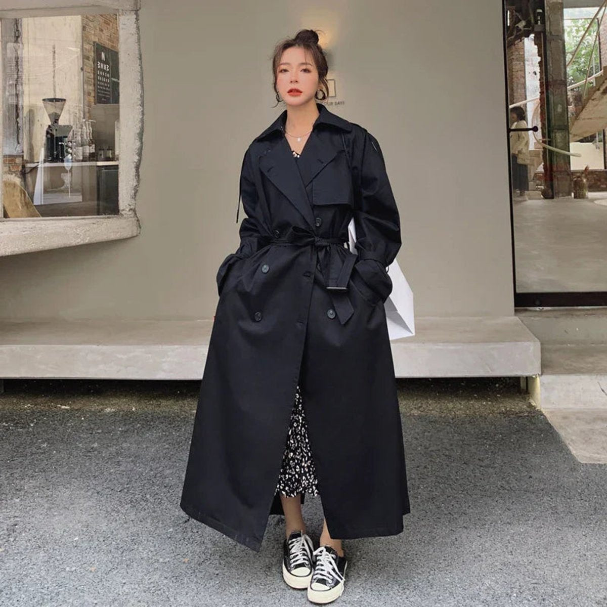 Damen Oversized Maxi-Trenchcoat mit zweireihiger Knopfleiste und Bindegürtel
