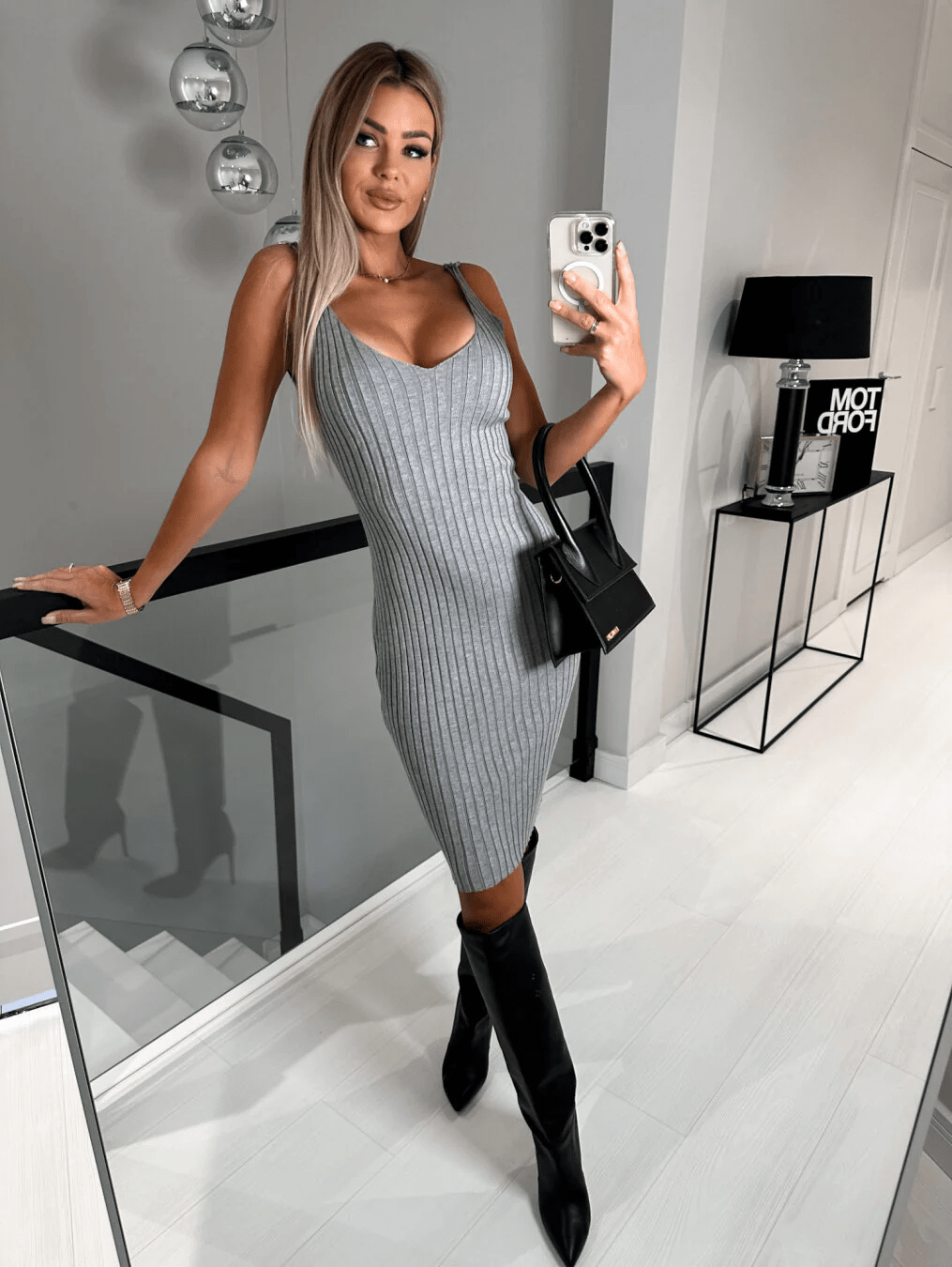 Damen Pullover- und Kleid-Set aus weichem Material mit schmeichelhafter Passform