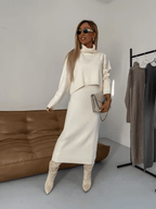 Damen Set aus Rollkragenpullover und Kleid aus weichem Strick