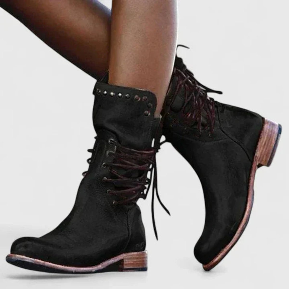 Damen Schnürstiefel in Vintage-Lederoptik mit Blockabsatz und Nietendetail
