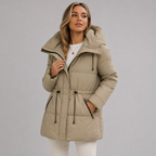 Damen Steppparka mit Kapuze und Taillenzug – Warme Winterjacke in Halblang