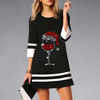 Damen Weihnachtskleid Schwarz mit Rentier-Print – Festliches Winterkleid mit Streifensaum