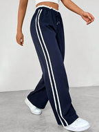 Damen Wide Leg Jogginghose mit Seitenstreifen und Kordelzug – Track Pants mit elastischem Bund
