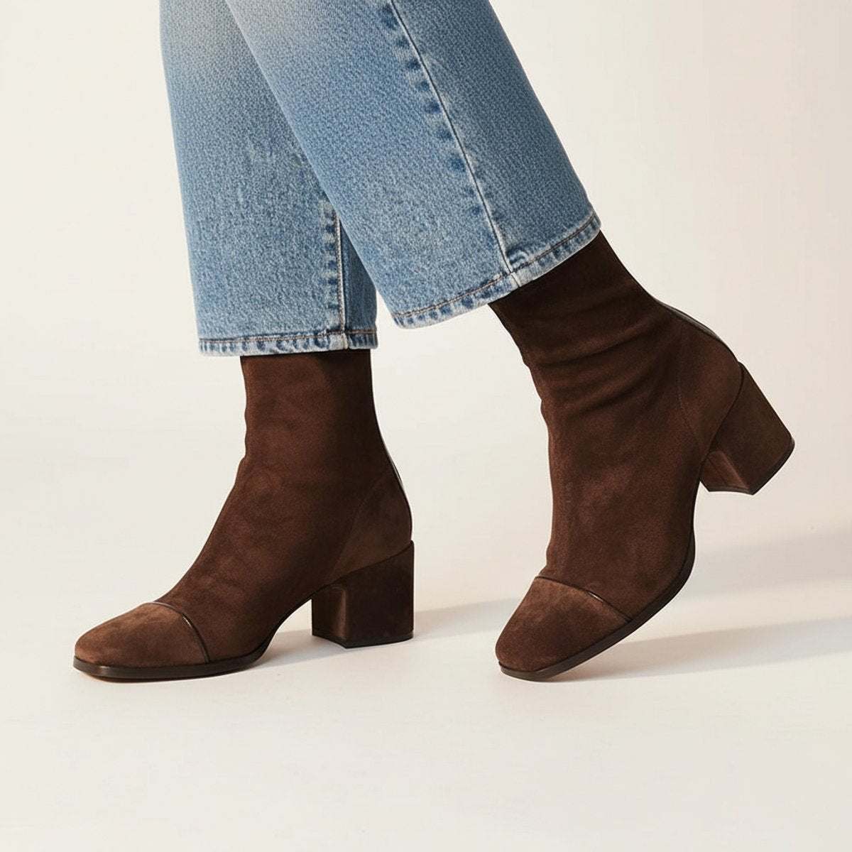 Damen Wildleder Ankle Boots mit Quadratzehenform und Blockabsatz