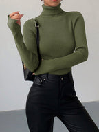 Damen gerippter Rollkragenpullover mit klassischer Passform