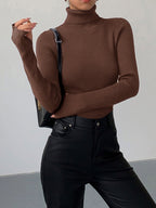Damen gerippter Rollkragenpullover mit klassischer Passform