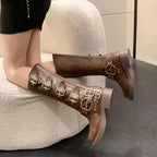 Damen kniehohe Gothic-Stiefel mit auffälligen Akzenten und robuster Verarbeitung