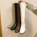 Damen kniehohe Stiefel mit Blockabsatz, elegantem Schnitt und vielseitigem Design