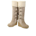 Damen Kniehohe Winterstiefel mit Kunstfell – Keilabsatz Schneestiefel mit Quasten