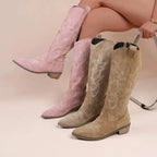 Damen kniehohe Cowboystiefel mit gestickten Details und bequemer Passform