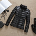Damen kurze glänzende Winterjacke