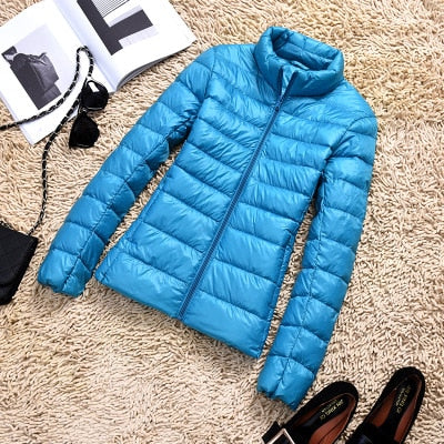 Damen kurze glänzende Winterjacke