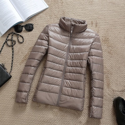 Damen kurze glänzende Winterjacke