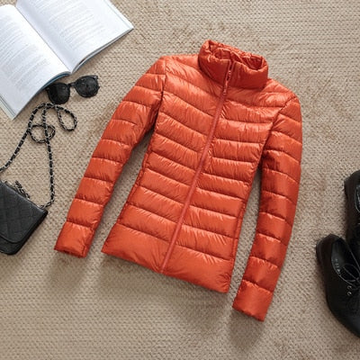 Damen kurze glänzende Winterjacke