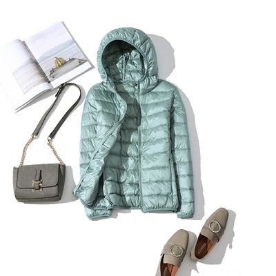 Damen kurze glänzende Winterjacke