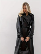 Damen langer Kunstleder-Trenchcoat mit Gürtel und tailliertem Schnitt