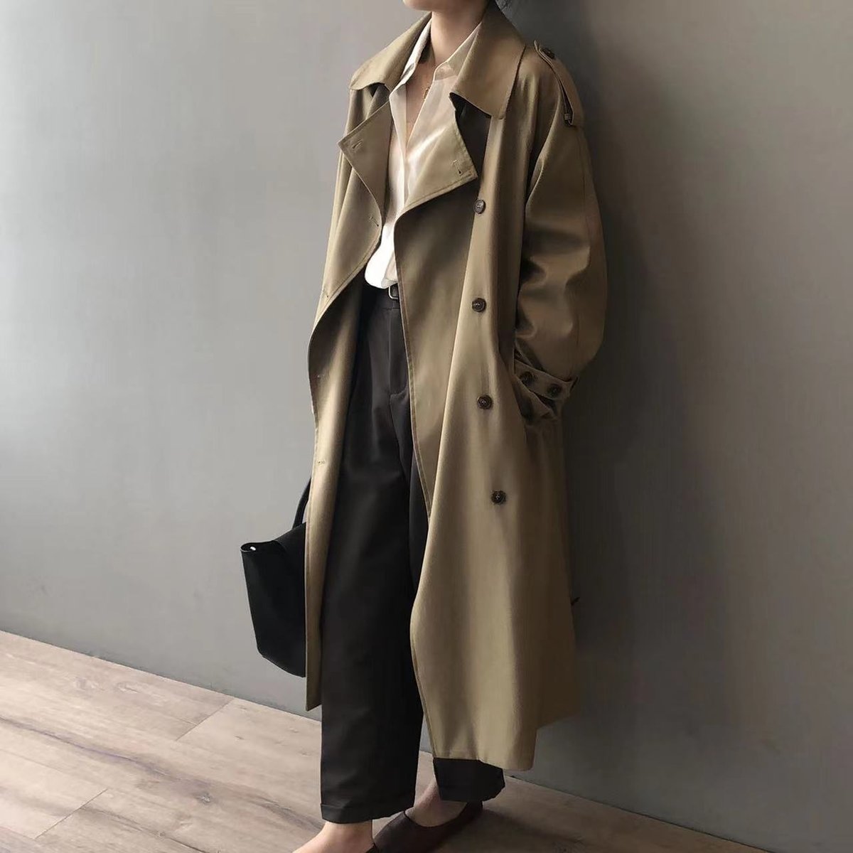 Damen langer wasserabweisender Trenchcoat mit Doppelreiher und Reverskragen