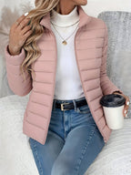 Damen leichte Steppjacke mit Stehkragen, Polyester-Isolierung und Reißverschluss