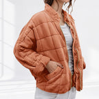Damen leichte Steppjacke mit Stehkragen, Reißverschluss und Fronttaschen