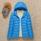 Damen ultraleichte Steppjacke mit Kapuze und Daunenfüllung