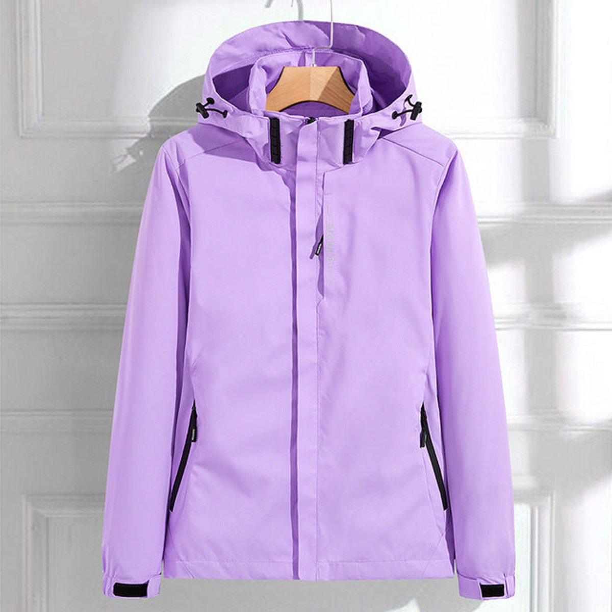 Damen wasserdichte Regenjacke mit abnehmbarer Kapuze und verstellbarer Passform