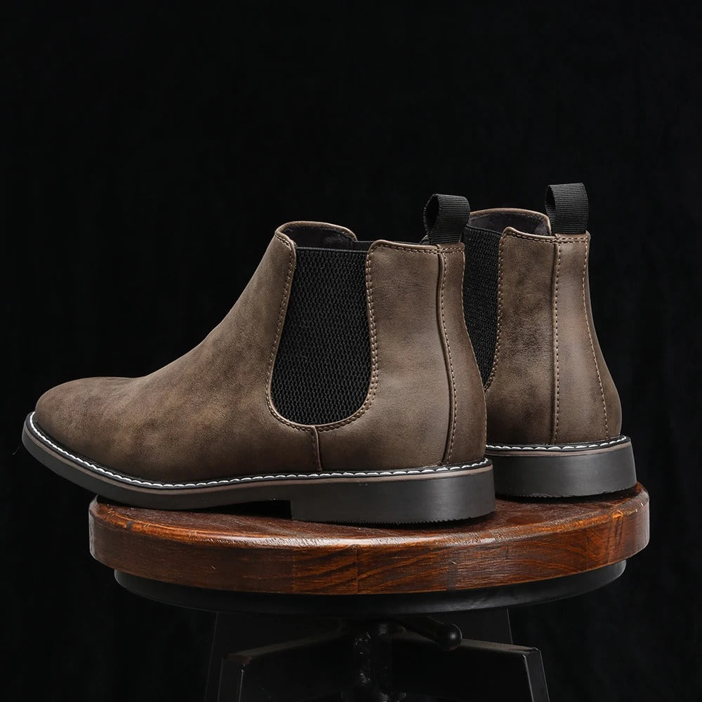 Herren Chelsea Boots mit elastischen Seiteneinsätzen und flacher Sohle