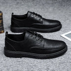 Herren Derby-Schuhe mit sichtbaren Ziernähten und Profilsohle