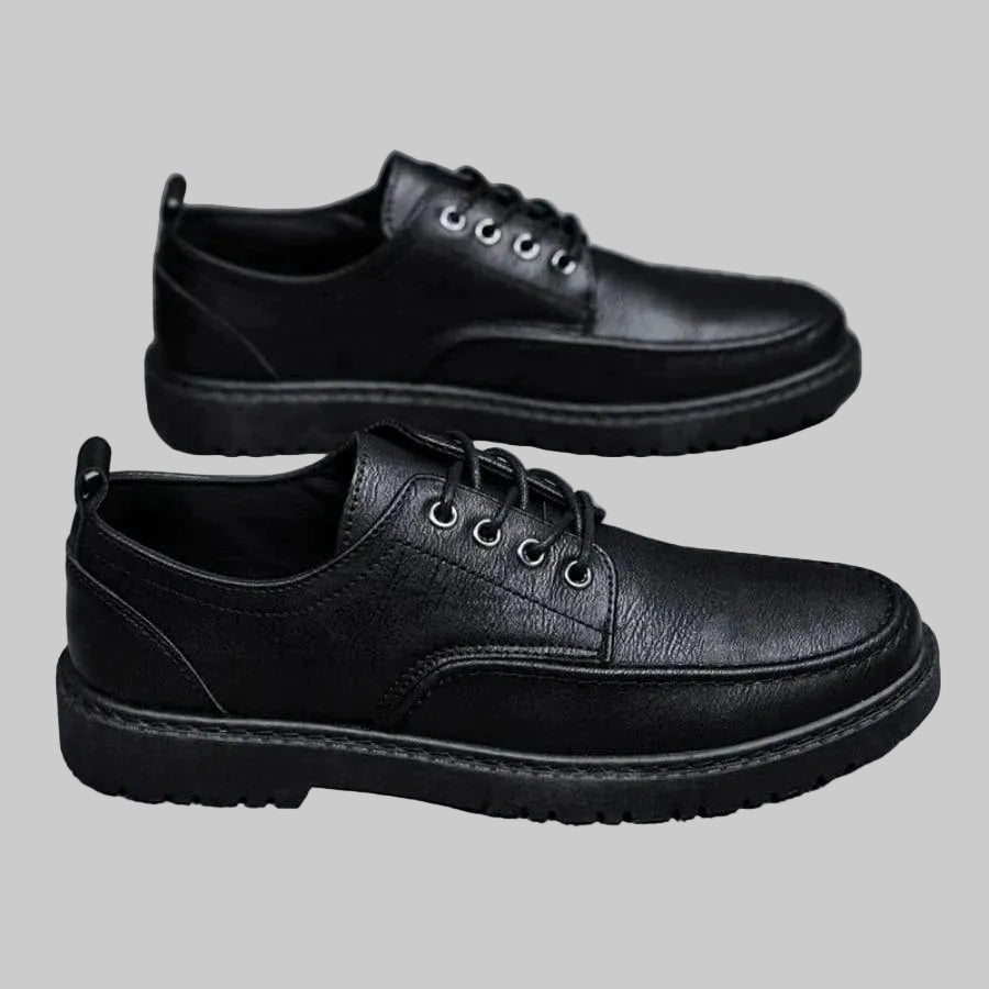 Herren Derby-Schuhe mit sichtbaren Ziernähten und Profilsohle