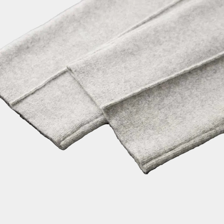 Herren Hose mit Kordelzug, geradem Schnitt und markanten Bundfalten
