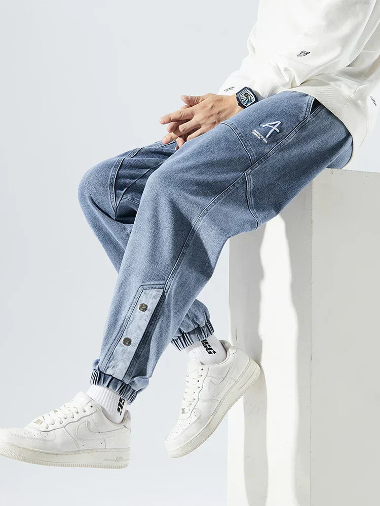 Herren Jeans mit elastischem Bund, Kordelzug und gerippten Beinabschlüssen