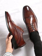 Herren Richelieu Schuhe mit perforierter Flügelspitze