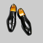 Herren Schnürschuhe mit glatter Oberfläche und gerader Zehenkappe